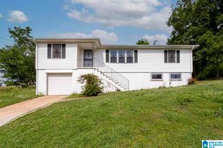 2804 10TH STREET NE, Center Point, AL 35215