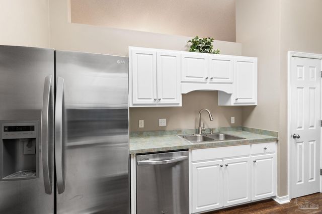 11820 Old Course Rd, Cantonment, FL 32533