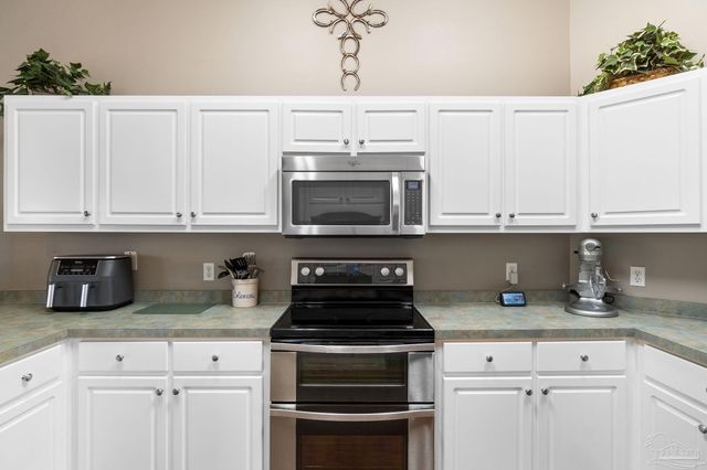 11820 Old Course Rd, Cantonment, FL 32533