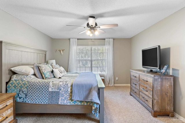 11820 Old Course Rd, Cantonment, FL 32533