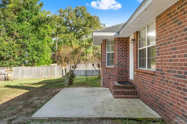 11820 Old Course Rd, Cantonment, FL 32533