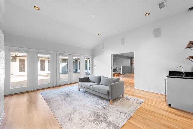 10536 Egret Lane, Dallas, TX 75230
