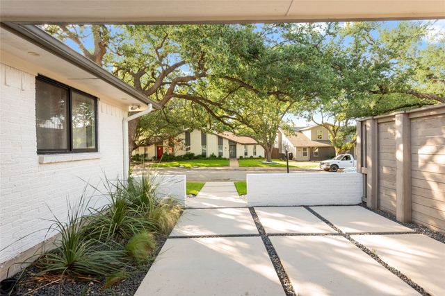 10536 Egret Lane, Dallas, TX 75230