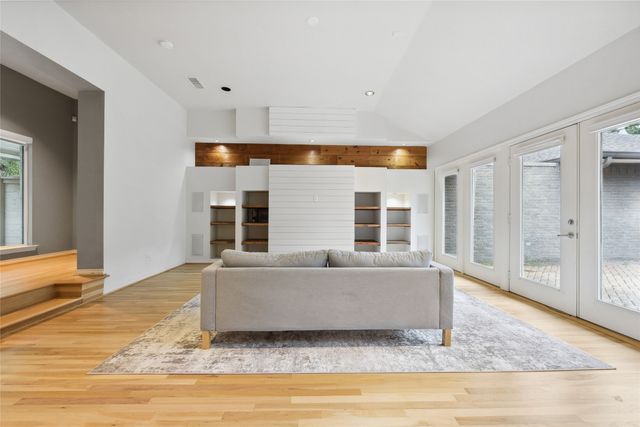 10536 Egret Lane, Dallas, TX 75230