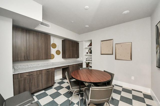 1938 Knoll Street 1109, Houston, TX 77080