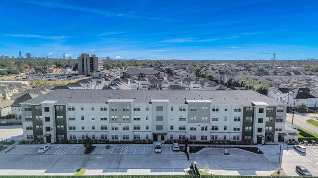 1938 Knoll Street 1109, Houston, TX 77080