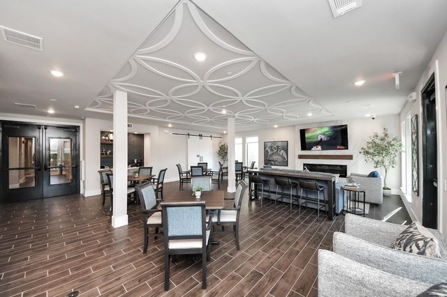 1938 Knoll Street 1109, Houston, TX 77080