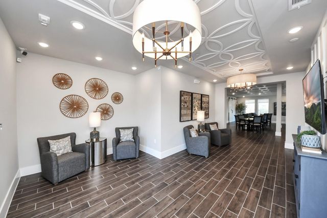 1938 Knoll Street 1109, Houston, TX 77080