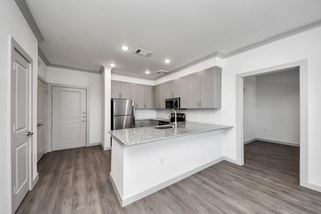 1938 Knoll Street 1109, Houston, TX 77080