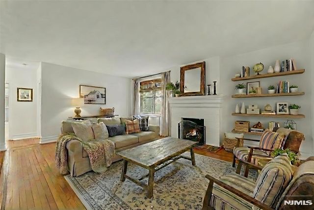 100 E Palisade Avenue A24, Englewood, NJ 07631