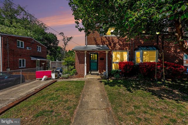 116 E TAYLOR RUN PKWY, Alexandria, VA 22314