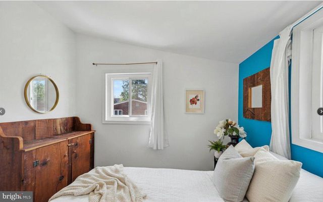 116 E TAYLOR RUN PKWY, Alexandria, VA 22314