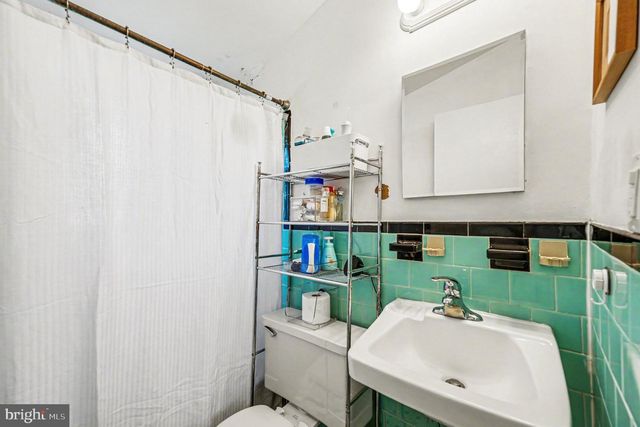 116 E TAYLOR RUN PKWY, Alexandria, VA 22314