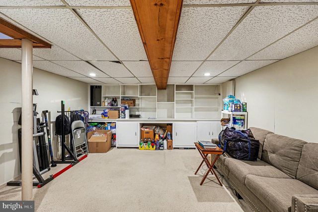 116 E TAYLOR RUN PKWY, Alexandria, VA 22314