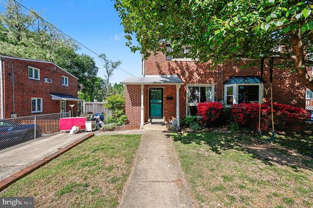 116 E TAYLOR RUN PKWY, Alexandria, VA 22314