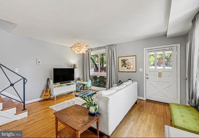 116 E TAYLOR RUN PKWY, Alexandria, VA 22314