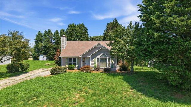 1613 Quillmark Road, Winston-salem, NC 27127