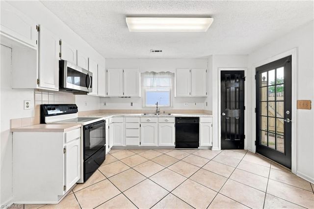 1613 Quillmark Road, Winston-salem, NC 27127