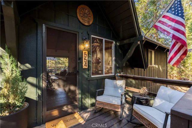 554 Pioneer Road, Lake Arrowhead, CA 92352