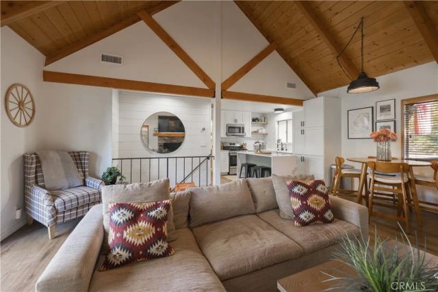 554 Pioneer Road, Lake Arrowhead, CA 92352