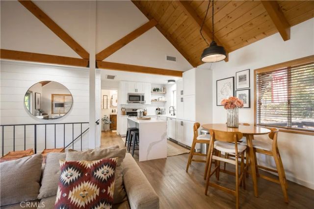554 Pioneer Road, Lake Arrowhead, CA 92352