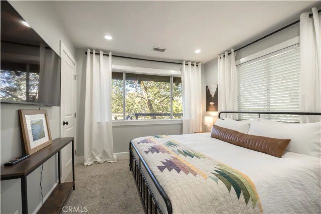 554 Pioneer Road, Lake Arrowhead, CA 92352
