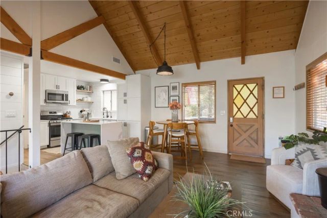 554 Pioneer Road, Lake Arrowhead, CA 92352