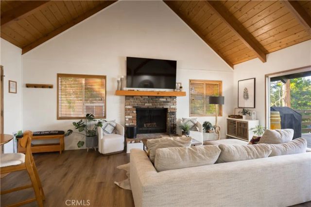 554 Pioneer Road, Lake Arrowhead, CA 92352
