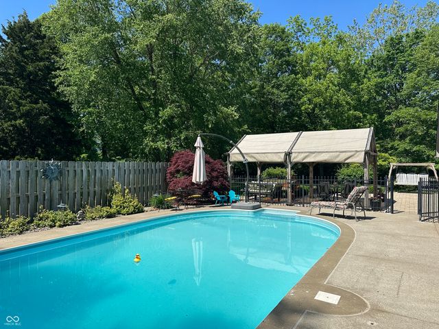 3141 Tremont Blvd, Bargersville, IN 46106