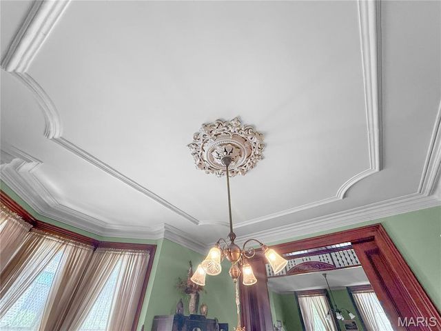 221 N Fifth Street, Hannibal, MO 63401