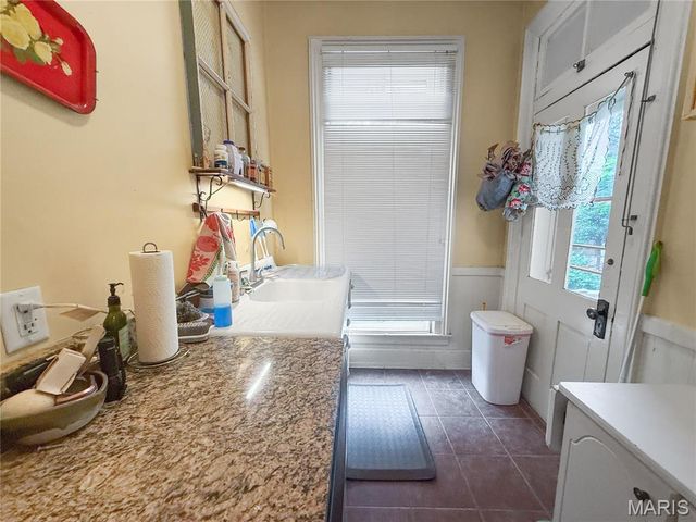 221 N Fifth Street, Hannibal, MO 63401