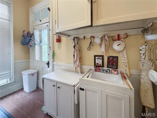221 N Fifth Street, Hannibal, MO 63401