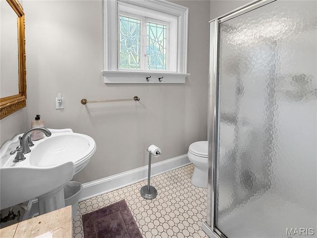 221 N Fifth Street, Hannibal, MO 63401