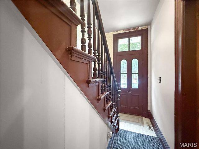 221 N Fifth Street, Hannibal, MO 63401