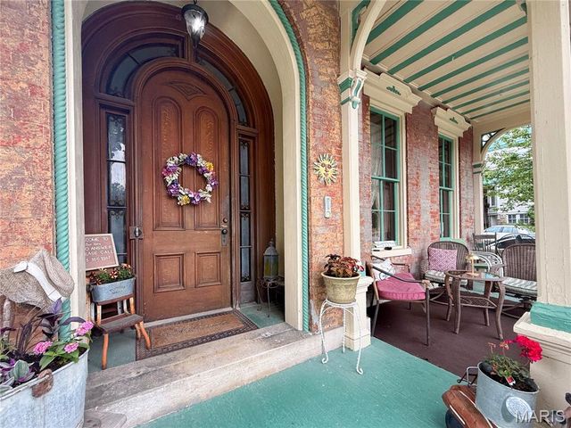 221 N Fifth Street, Hannibal, MO 63401