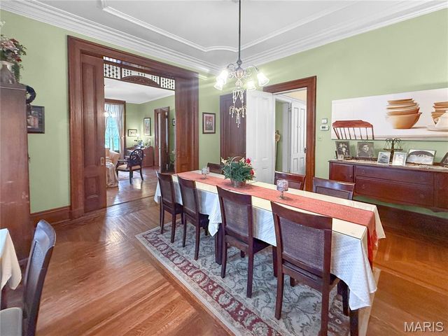 221 N Fifth Street, Hannibal, MO 63401