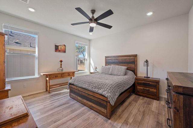 100 Bristol CV, Georgetown, TX 78633