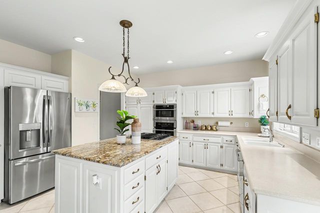 6459 Pinnacle Drive, Eden Prairie, MN 55346