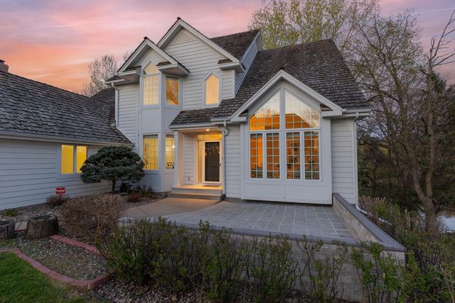 6459 Pinnacle Drive, Eden Prairie, MN 55346