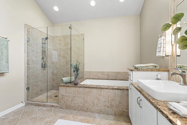 6459 Pinnacle Drive, Eden Prairie, MN 55346