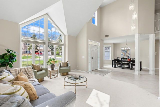 6459 Pinnacle Drive, Eden Prairie, MN 55346