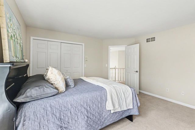 6459 Pinnacle Drive, Eden Prairie, MN 55346