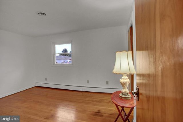 158 COLONIAL DRIVE, Chambersburg, PA 17202