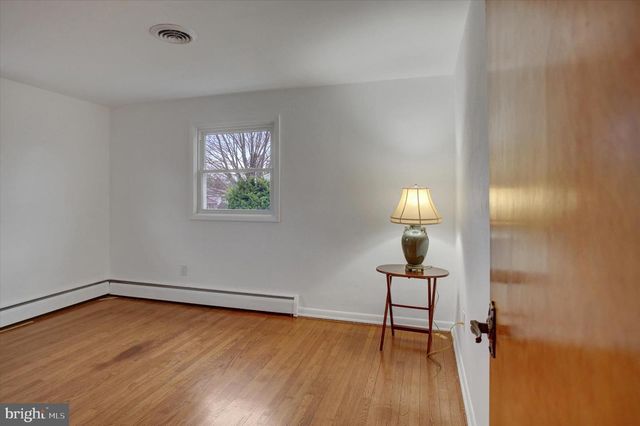 158 COLONIAL DRIVE, Chambersburg, PA 17202