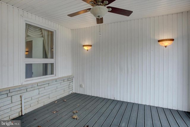 158 COLONIAL DRIVE, Chambersburg, PA 17202