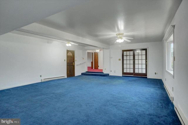 158 COLONIAL DRIVE, Chambersburg, PA 17202