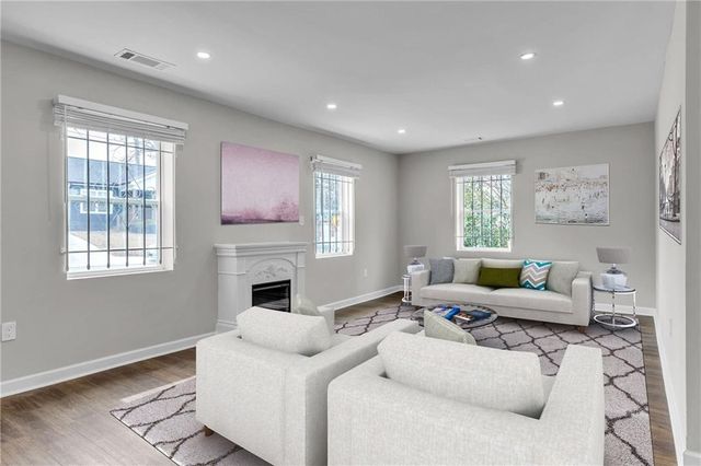 1104 Oak Knoll SE Terrace, Atlanta, GA 30315