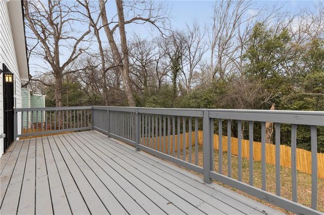 1104 Oak Knoll SE Terrace, Atlanta, GA 30315
