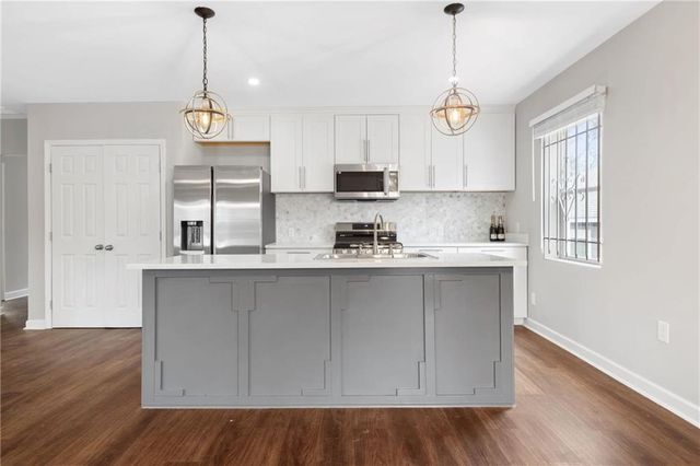 1104 Oak Knoll SE Terrace, Atlanta, GA 30315