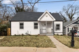 1104 Oak Knoll SE Terrace, Atlanta, GA 30315